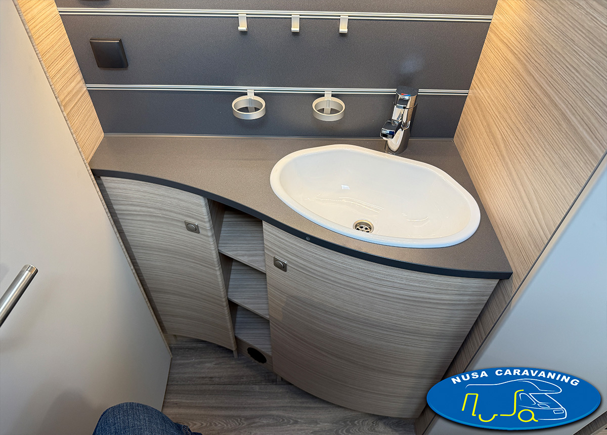 FENDT BIANCO ACTIVE 390FHS