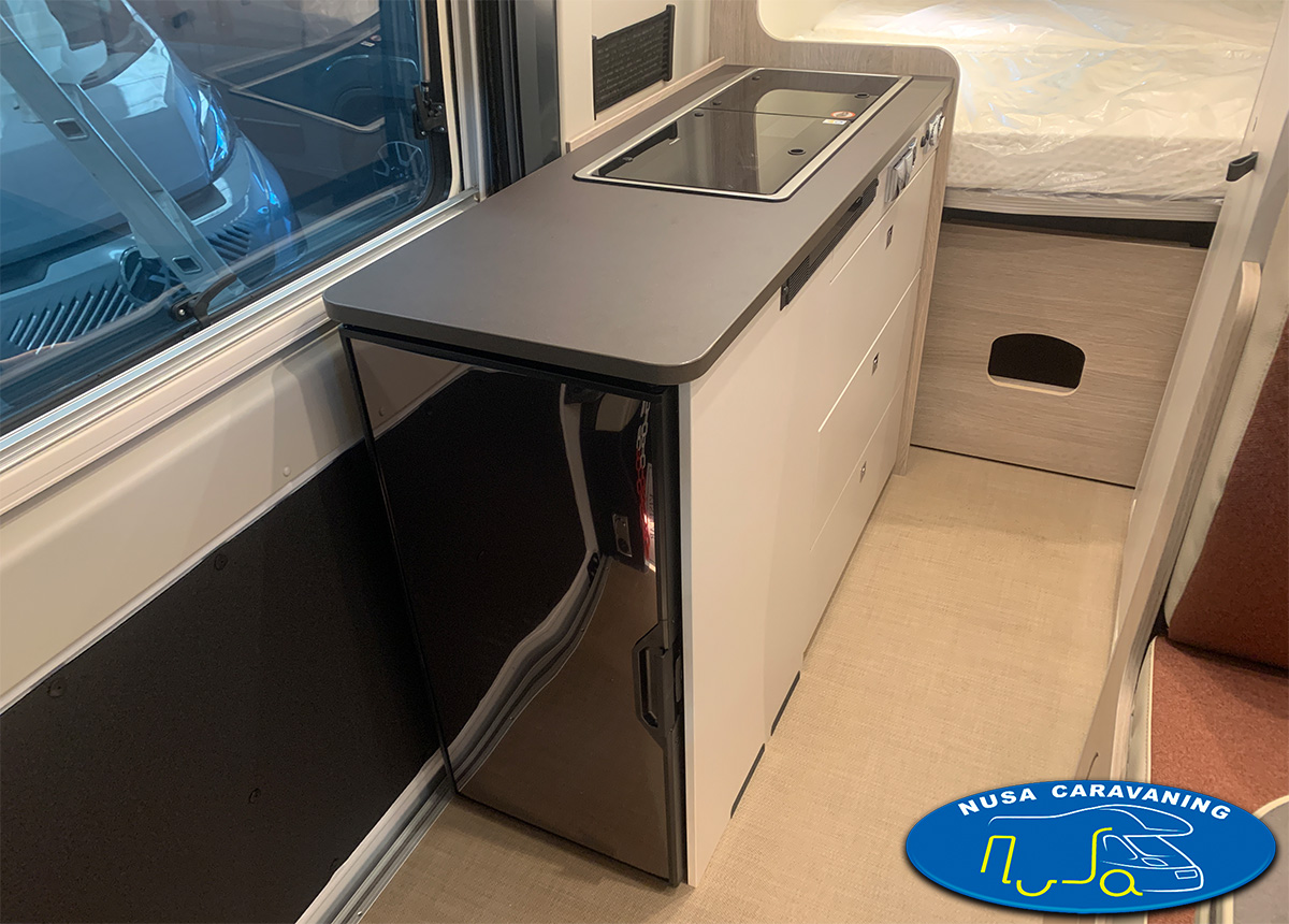 VENDIDO – CAMPER BURSTNER CAMPEO C600 TECHO