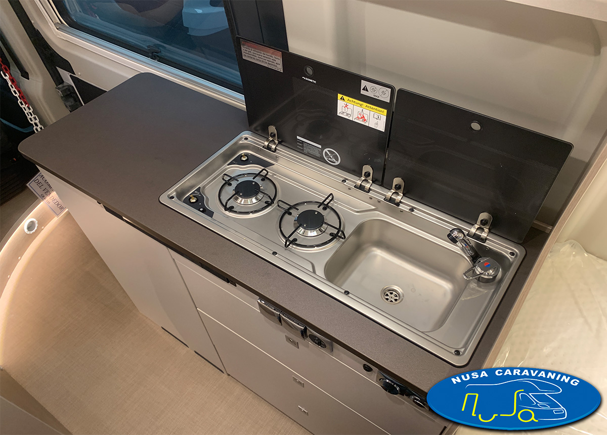 VENDIDO – CAMPER BURSTNER CAMPEO C600 TECHO