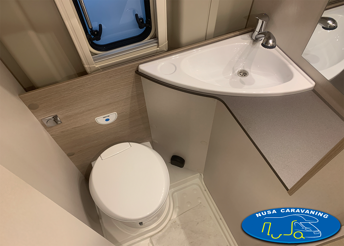 VENDIDO – CAMPER BURSTNER CAMPEO C600 TECHO