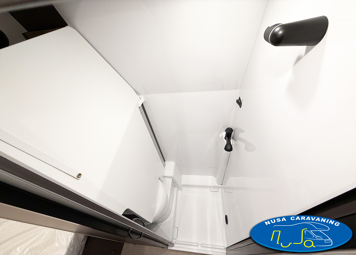 CAMPER BURSTNER C600 B66