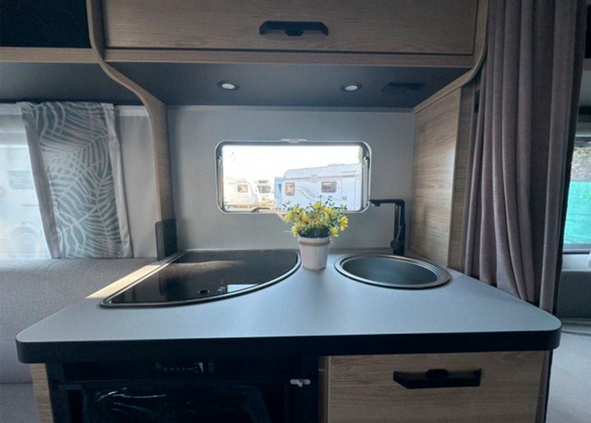 CARA ONE 450FU WEINSBERG