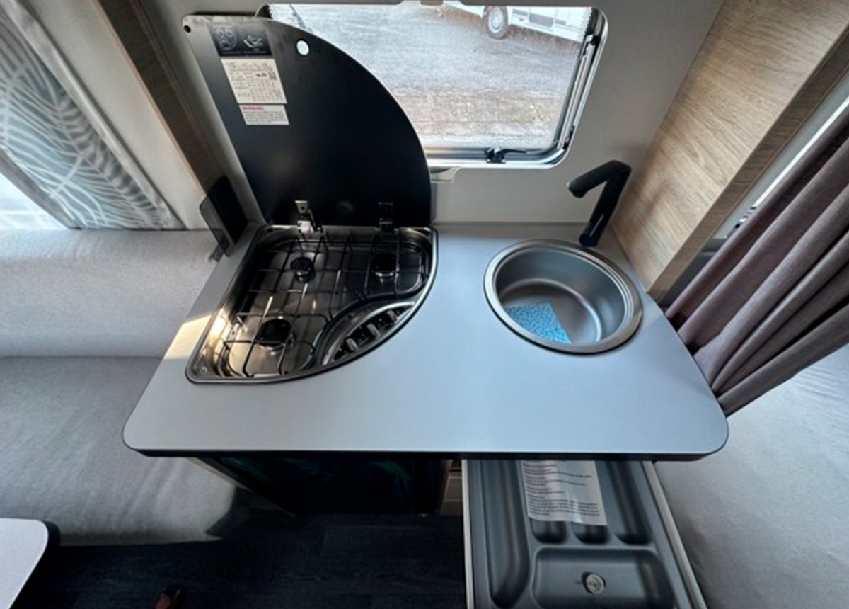 CARA ONE 450FU WEINSBERG